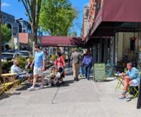 people walking around downtown saratoga