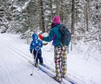 parent and child nordic skiing