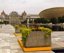 capital building and egg in albany