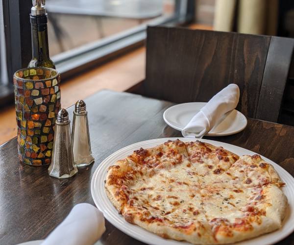 pizza at wheatfields clifton park