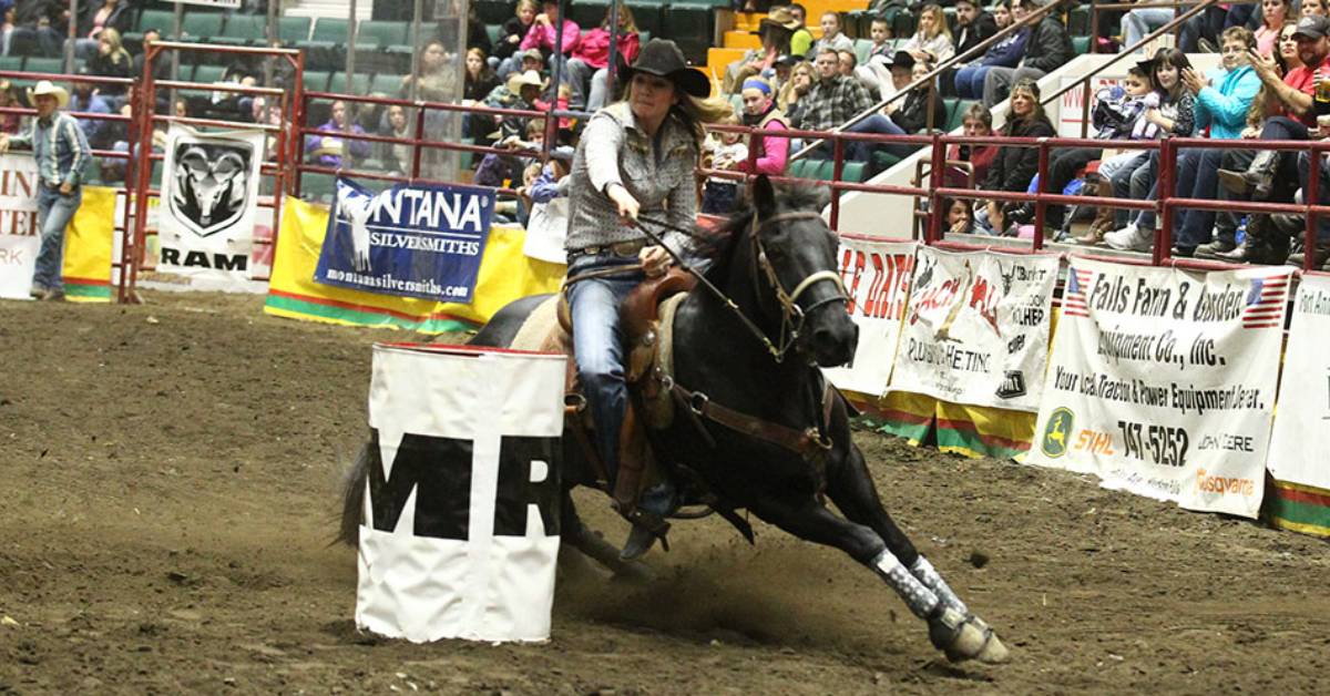 barrel racing rodeo event