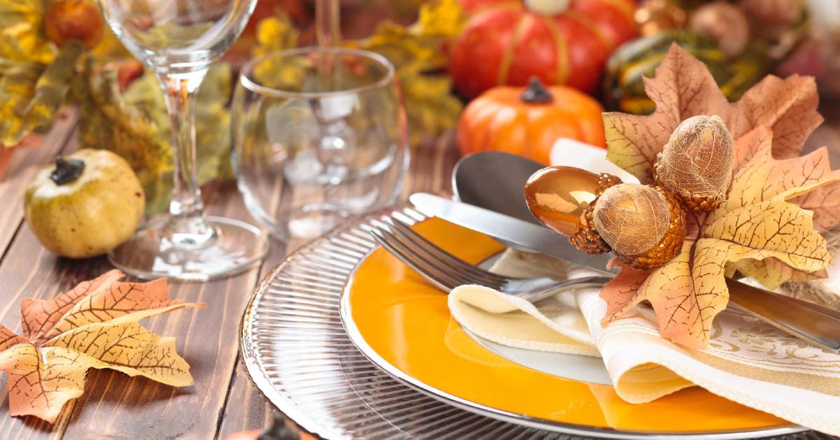 place setting for fall dinner