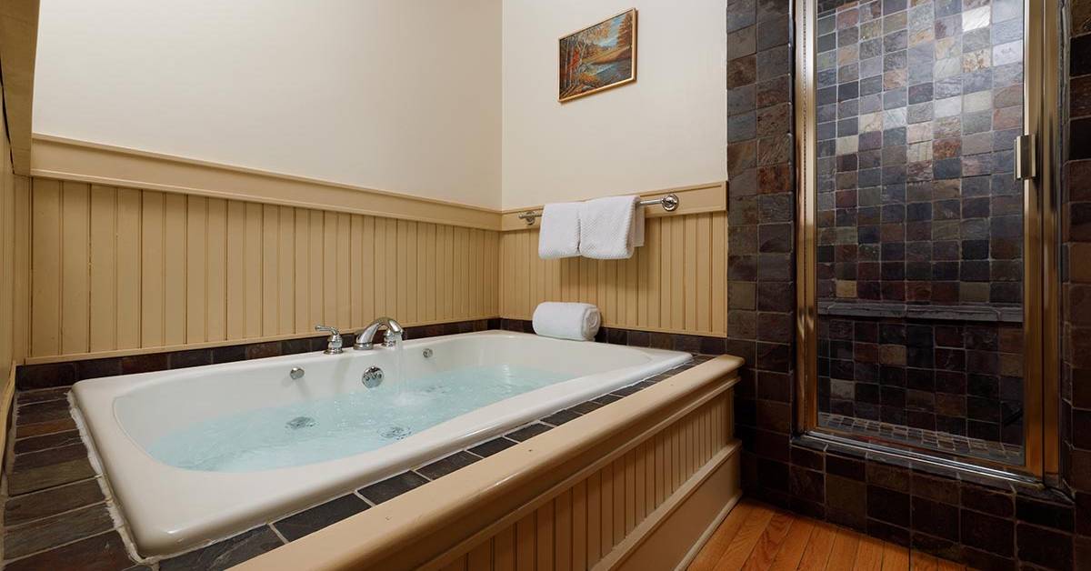 jacuzzi tub in a hotel room