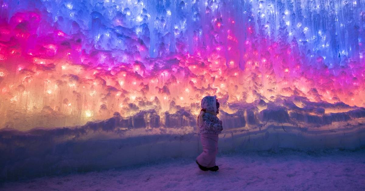 toddler at Ice Castles
