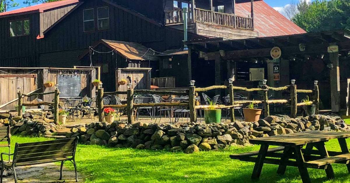 patio and picnic tables outside restaurant