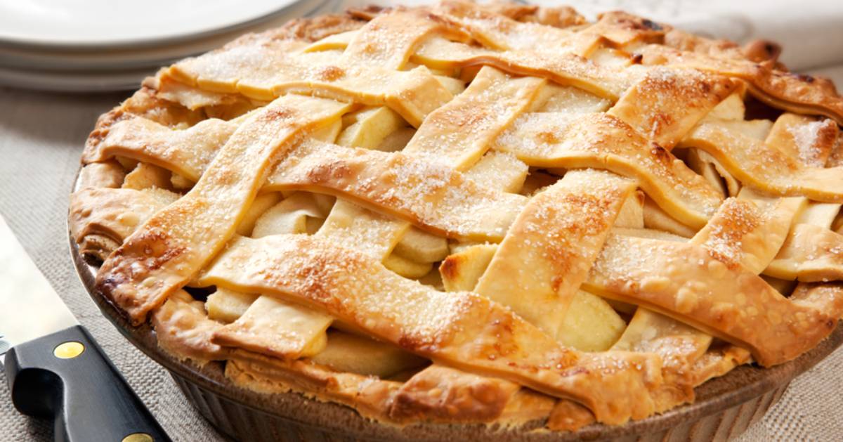 an apple pie with pretty crust
