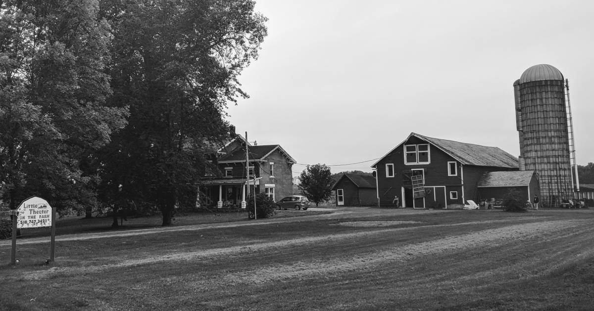 black and white image of barn