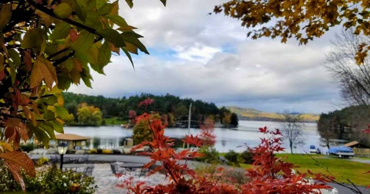 The Top 6 Perfect Fall Foliage Spots in Lake