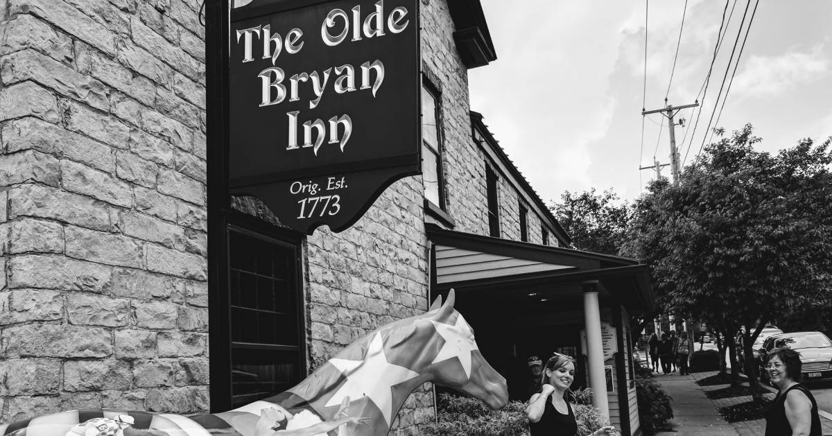 Olde Bryan Inn sign