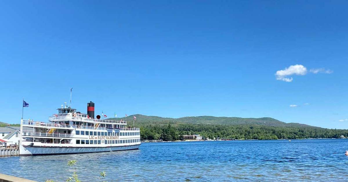 steamboat on lake