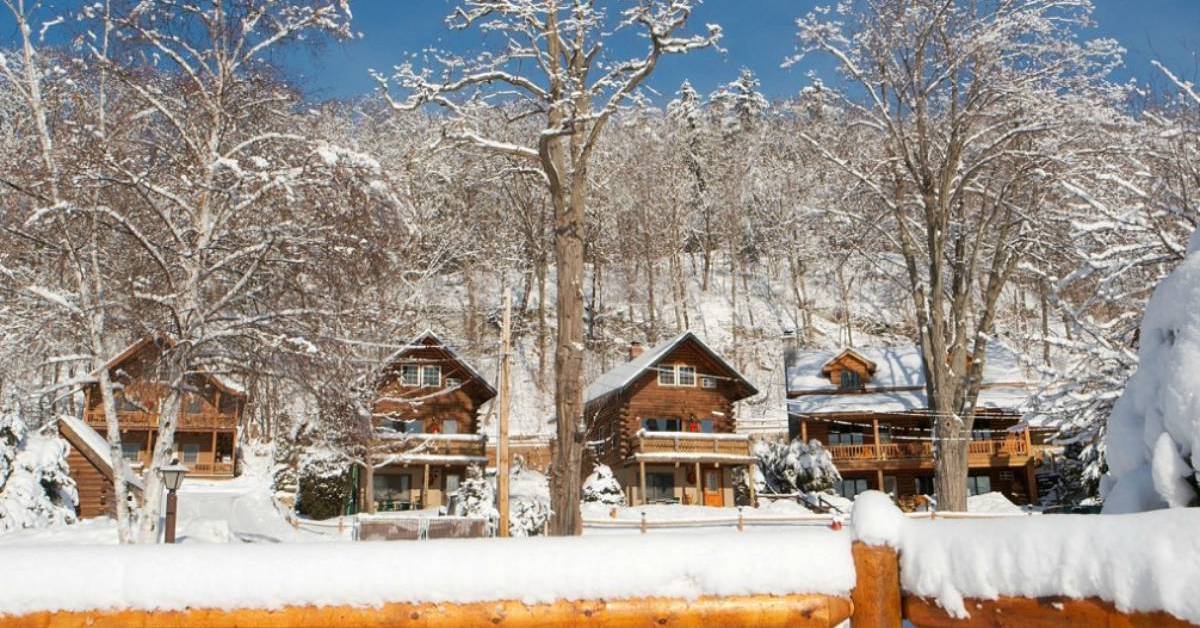 Lake George Lodging Open in Winter: Hotels, Cabins & More