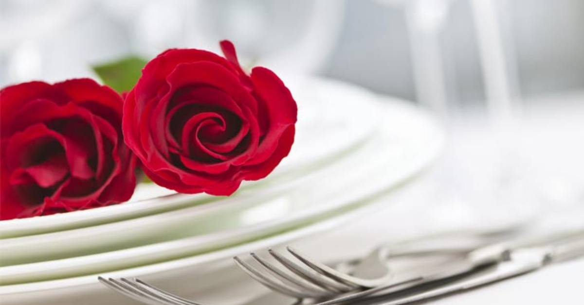 roses near plates