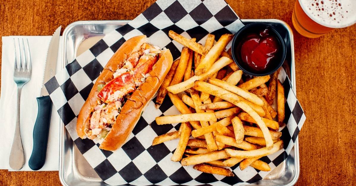 lobster roll with fries