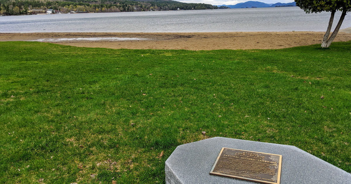 Radeau warship stone monument