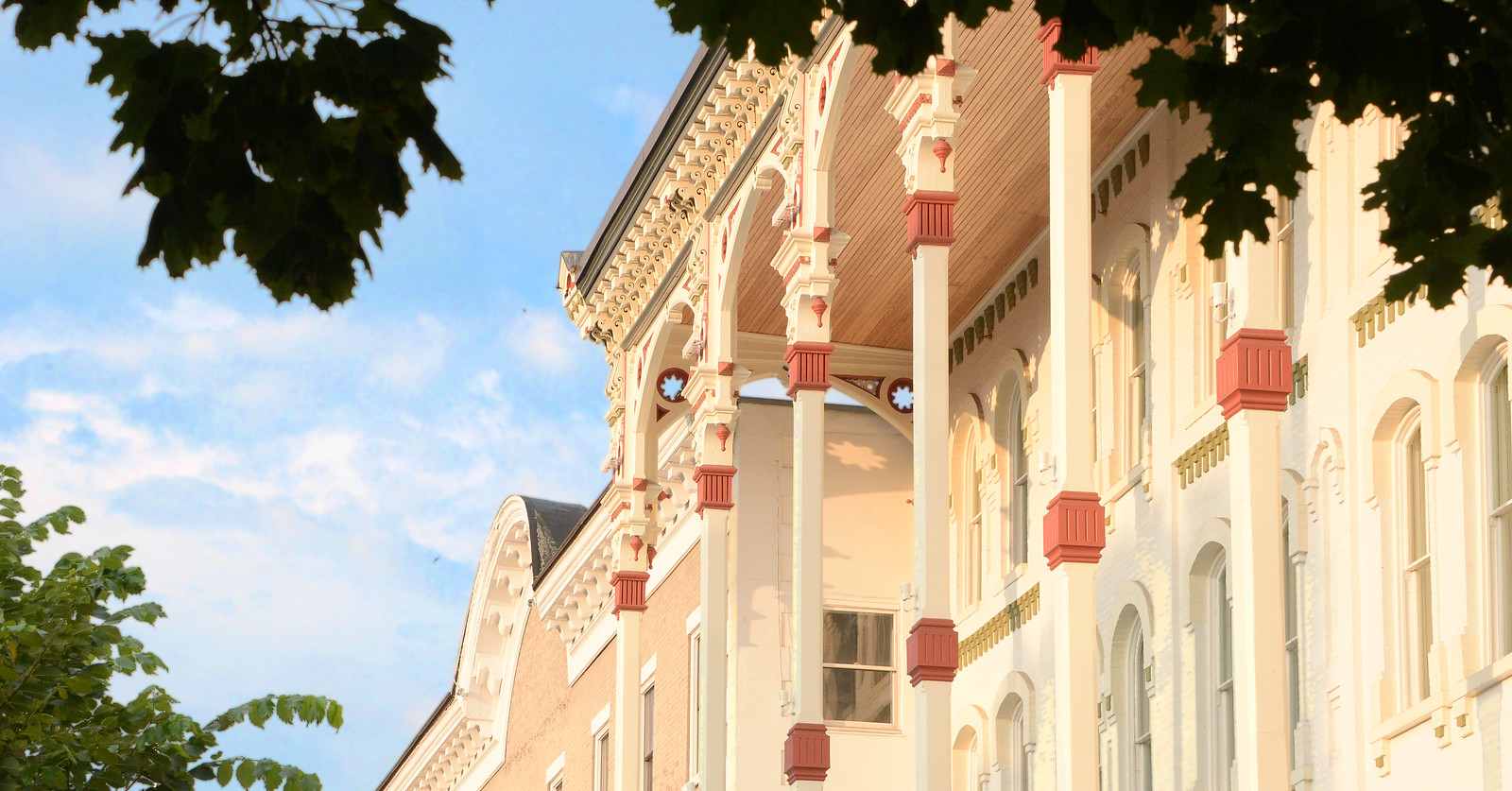 the ornate front of the adelphi hotel