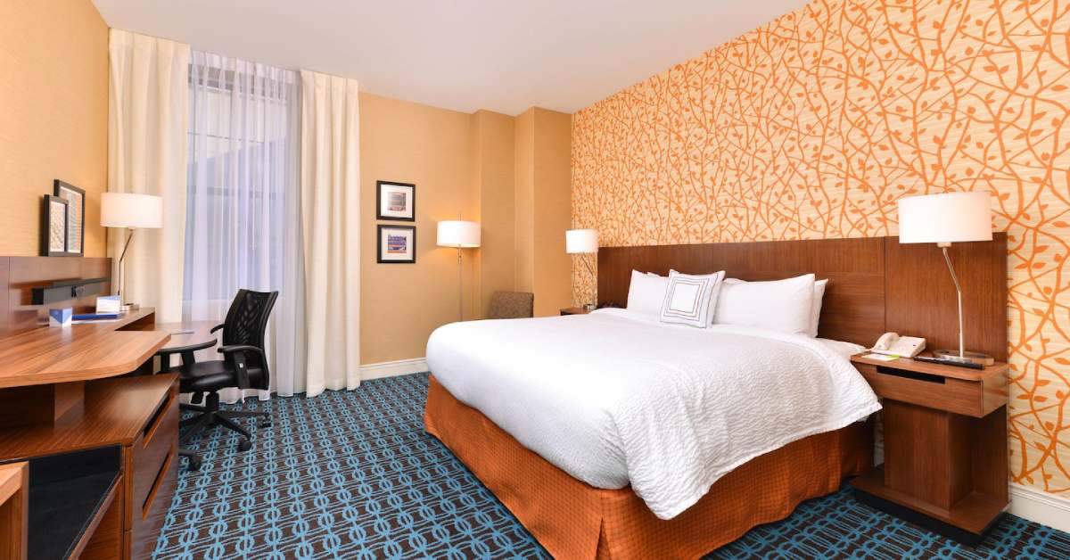 Stay Near the Albany Amtrak Train Station at These Hotels
