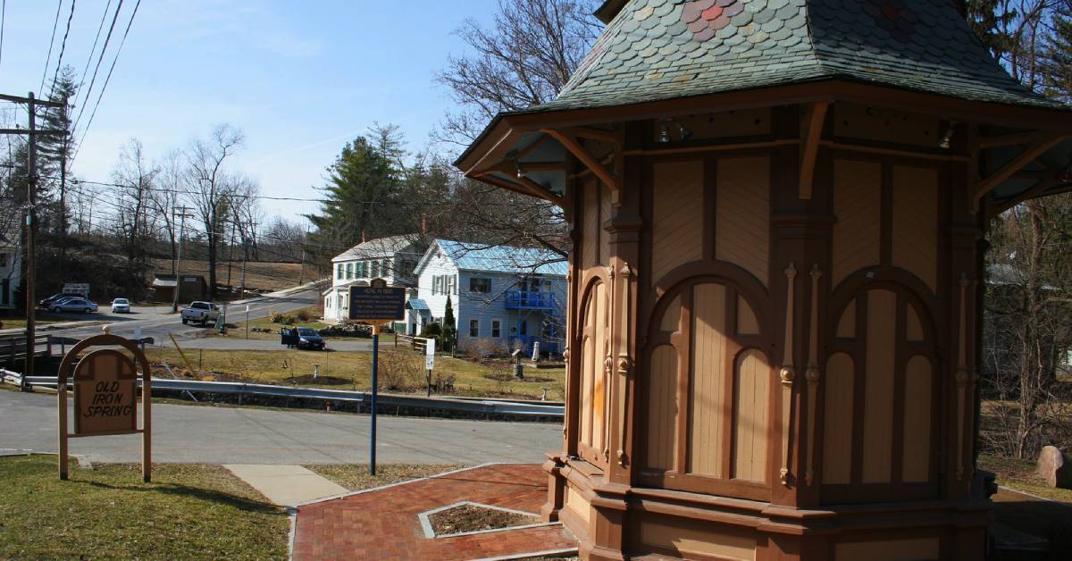 old iron spring in ballston spa