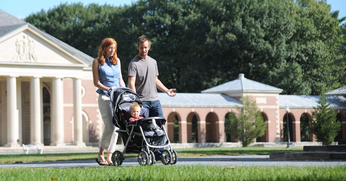 parents pushing a stroller in saratoga spa state park