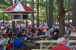 picnic area at saratoga race course