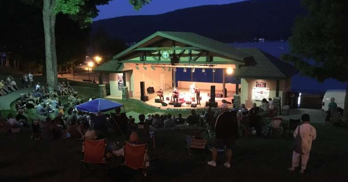 a band playing in the shepard park clamshell