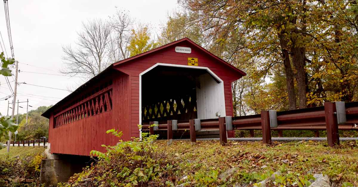 a red covered bridge
