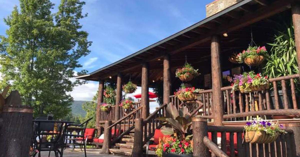 Front of Whiteface Club & Resort's Moose Lodge Boathouse Restaurant