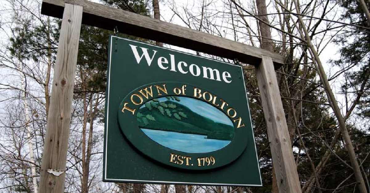 welcome to the Town of Bolton sign
