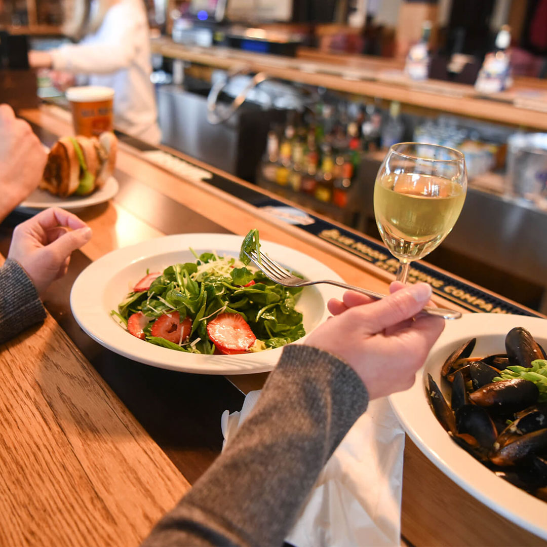 Lake George NY Food & Drink: Restaurants, Bars & Craft Beverage Producers