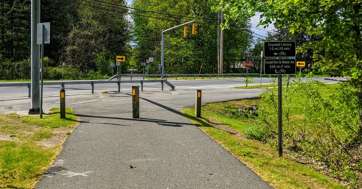 warren county bikeway near road