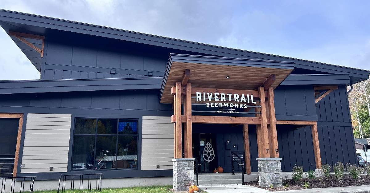 Rivertrail brewery front of building