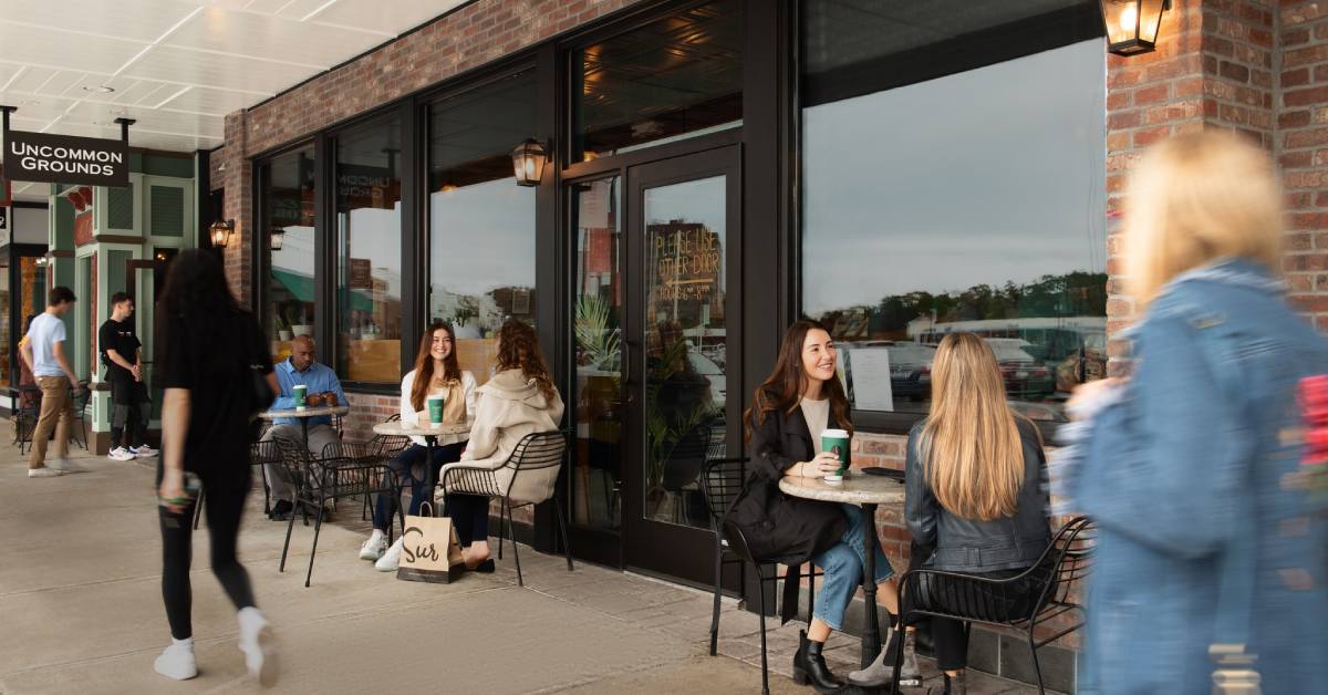 people outside cafe at stuyvesant plaza