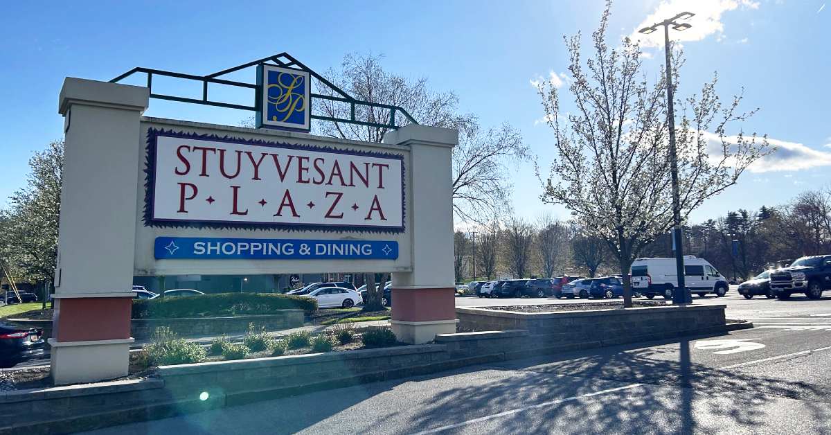 stuyvesant plaza sign