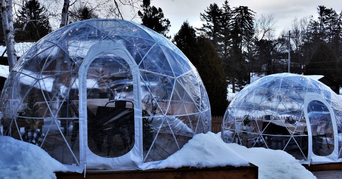 igloo dining at the barrel