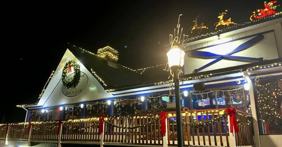 exterior of lake george beach club decorated for christmas