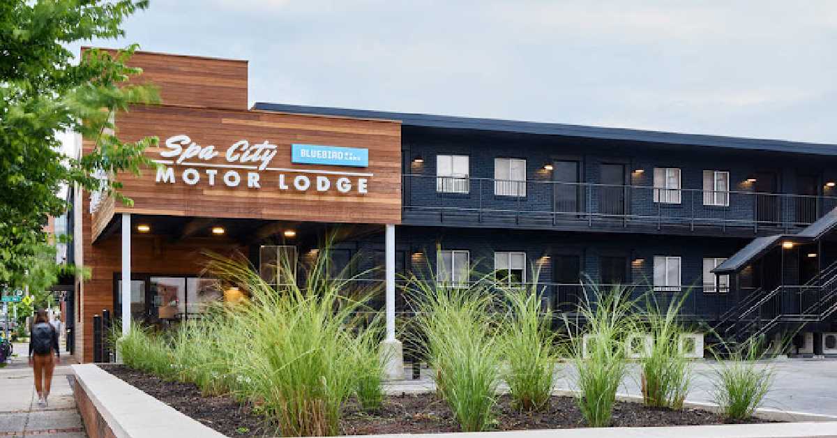 exterior of spa city motor lodge