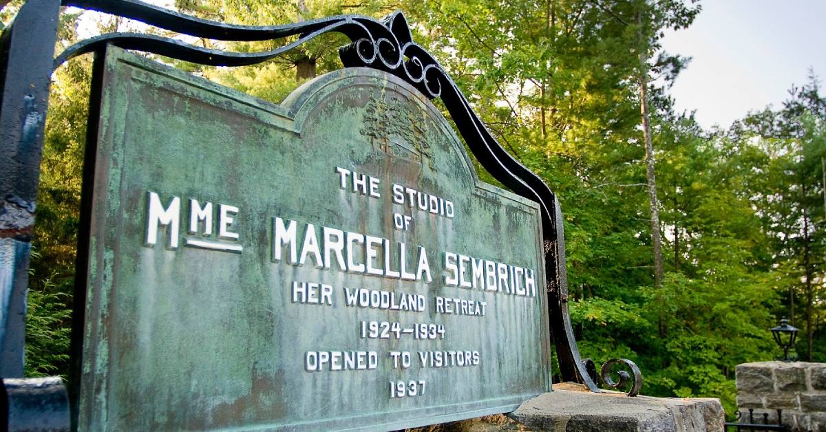 marcella sembrich teaching studio sign, 1924 to 1934, opened to visitors 1937