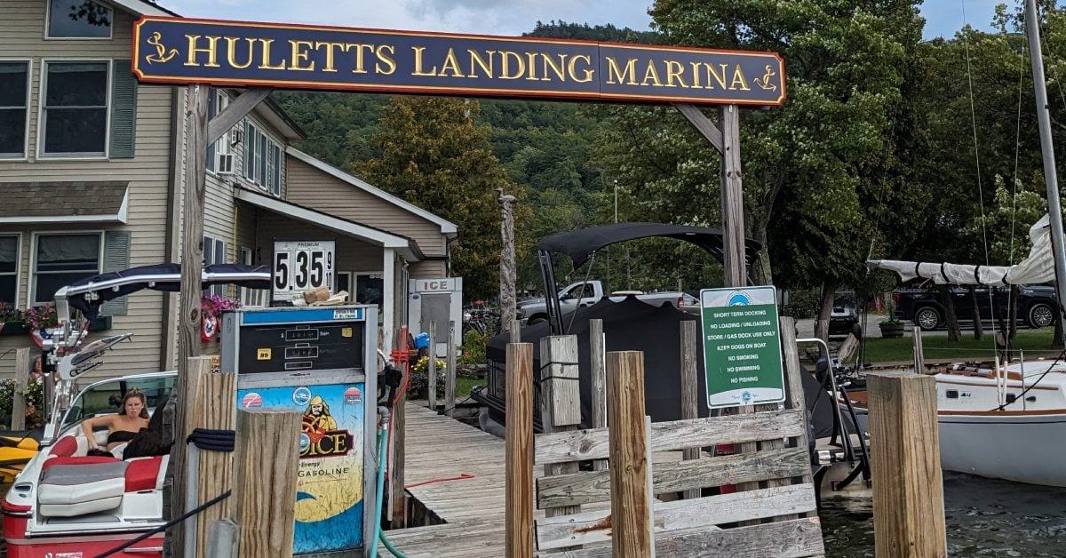 huletts landing marina