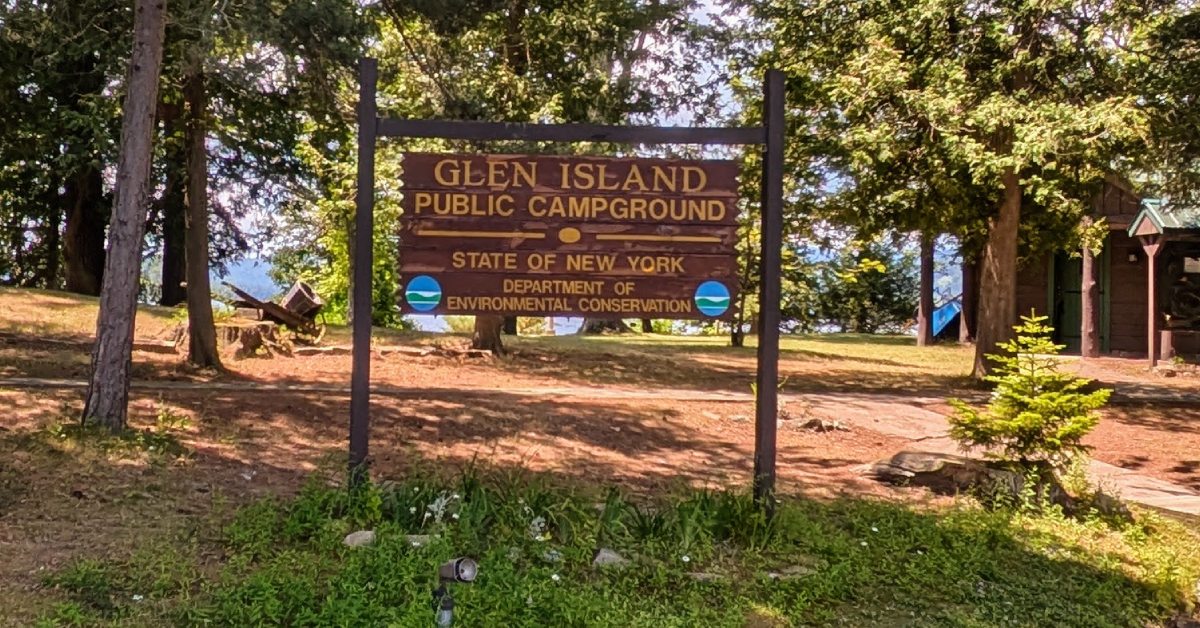 glen island public campground sign