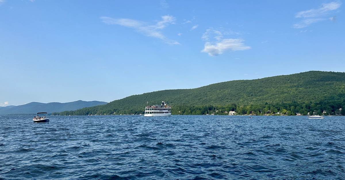 lake george and boats