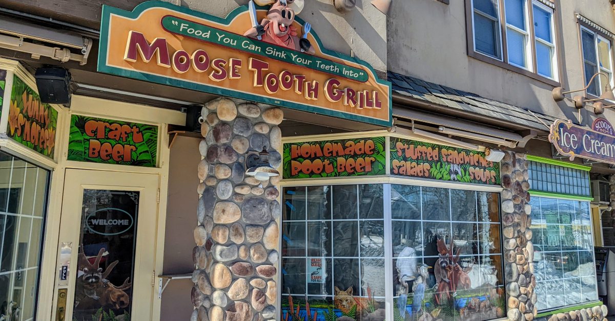 moose tooth grill exterior