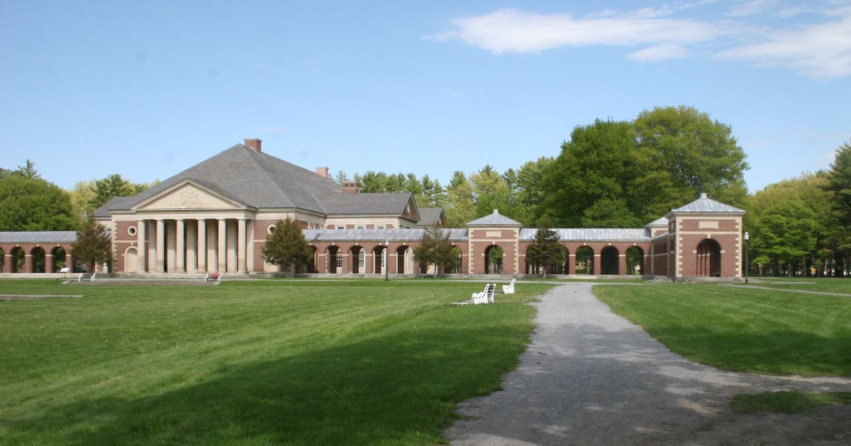 large building at Saratoga Spa State Park