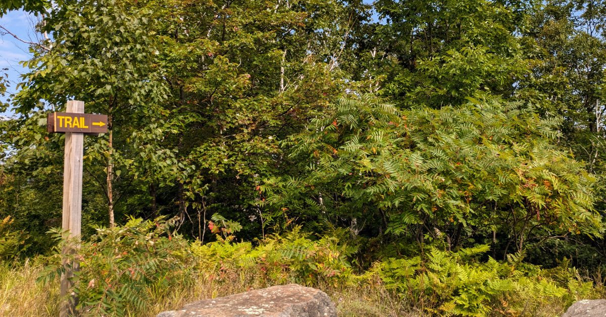 trail sign at prospect mountain