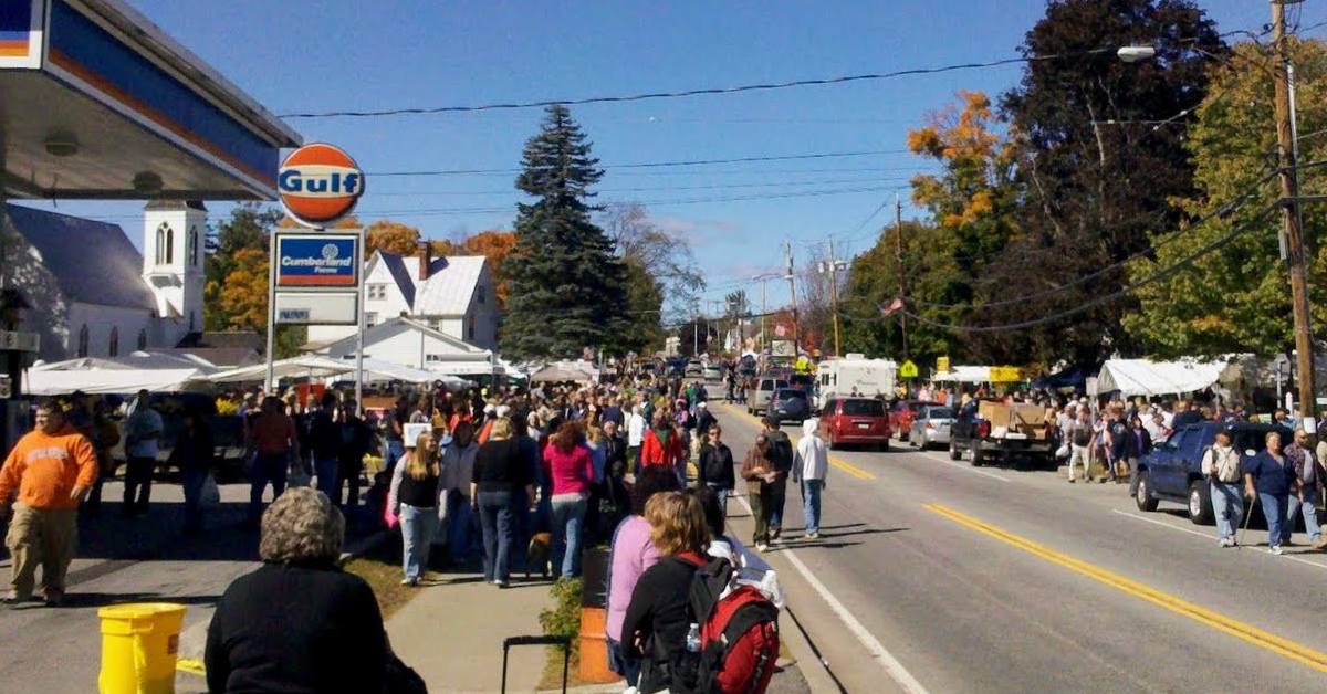 warrensburg garage sale