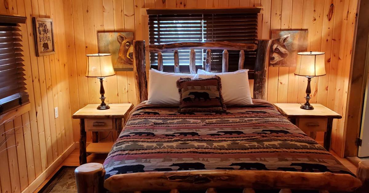 guest bedroom at twin creeks cabin