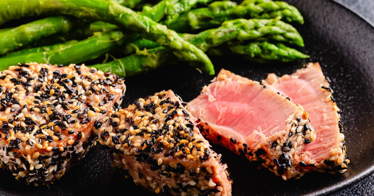 ahi tuna with asparagus