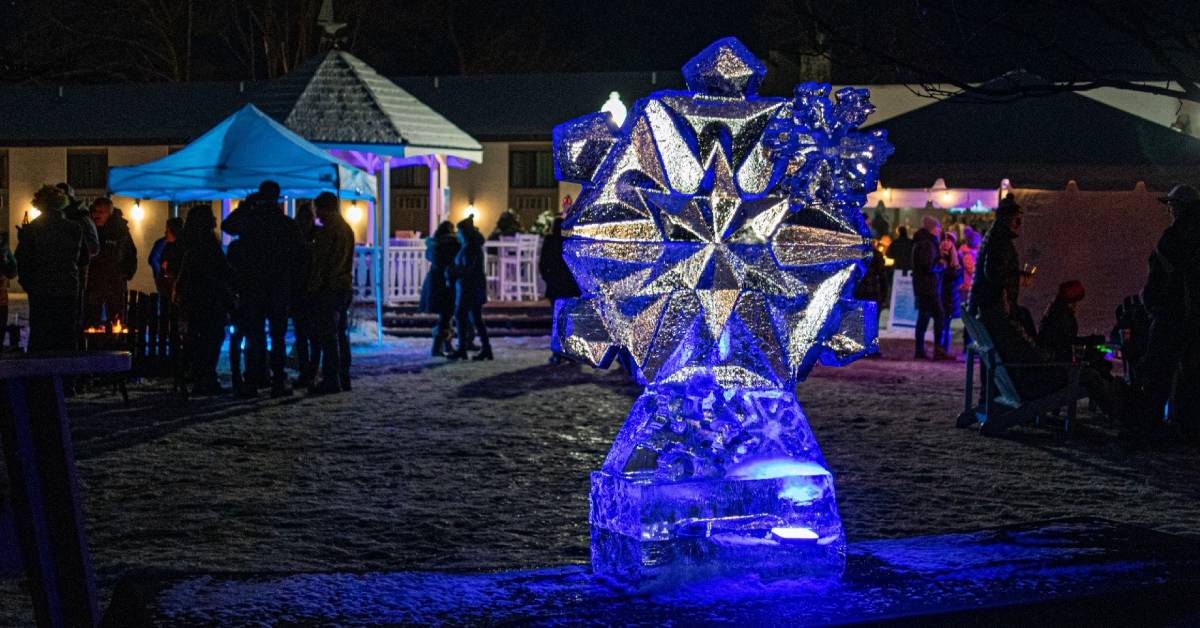 crowd at polar ice bar at night at fort william henry