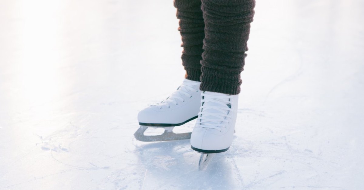 solo ice skater