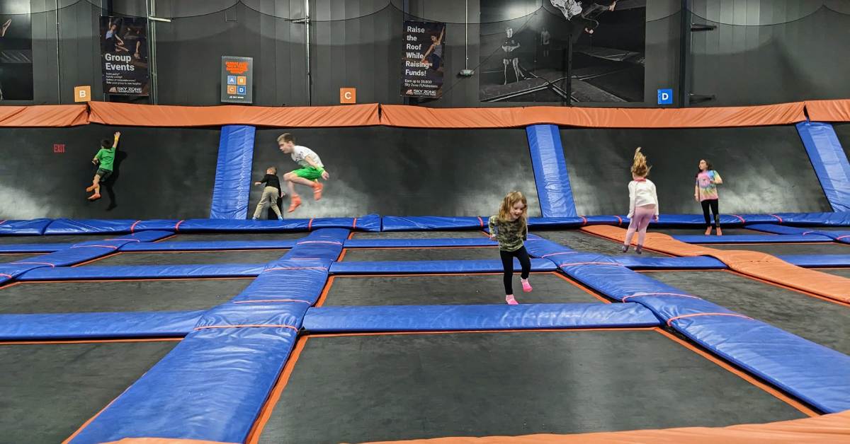 kids jumping on indoor trampolines