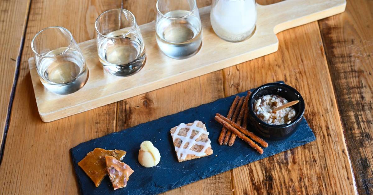 apple pie experience at adirondack winery