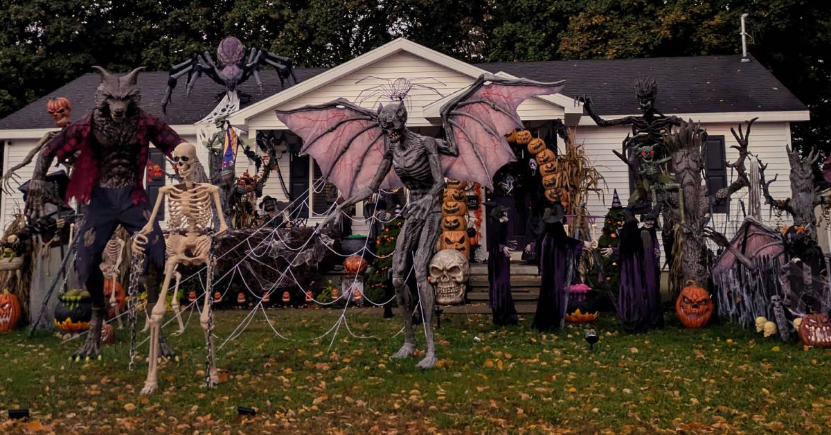 house decorated for halloween